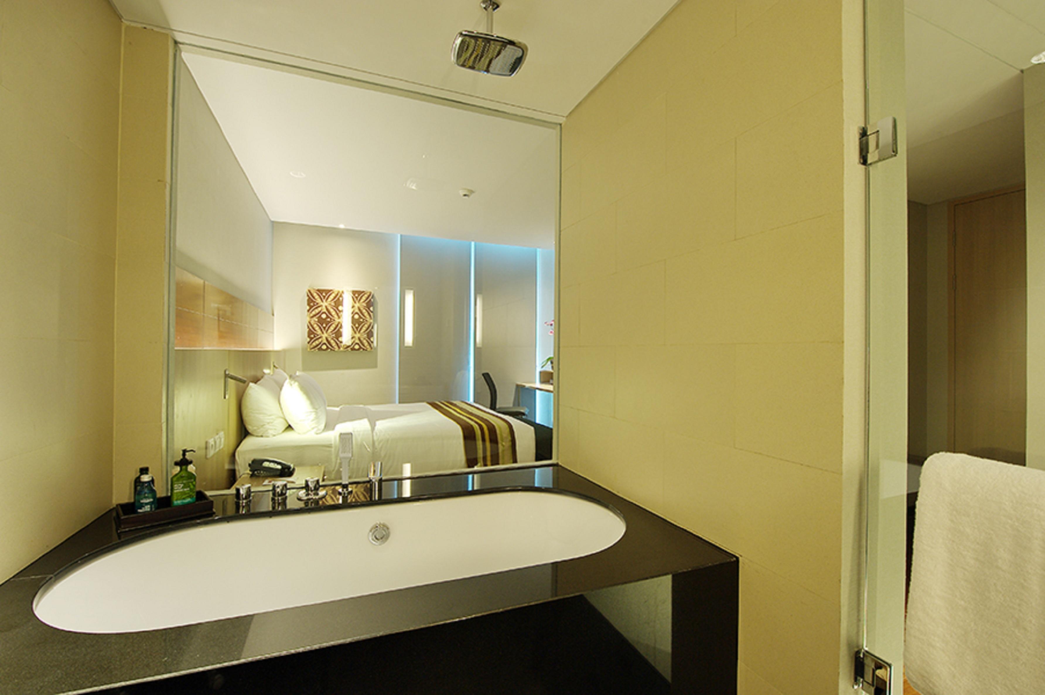 Ra Premiere Simatupang Hotel Cilandak  Luaran gambar