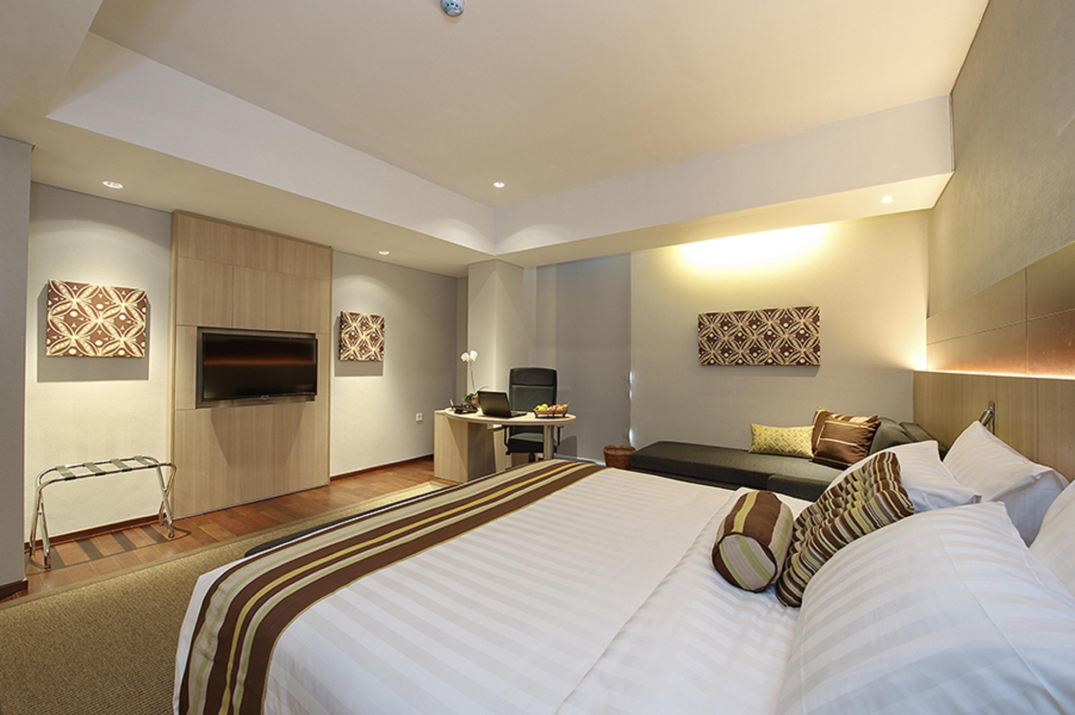 Ra Premiere Simatupang Hotel Cilandak  Luaran gambar